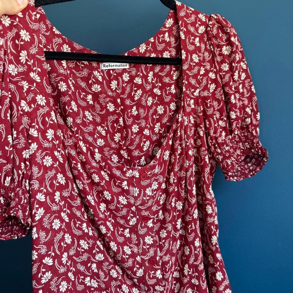 Reformation Red Floral Blouse Women's Size 8 Square Neck Puff Sleeves Cottage - Picture 4 of 8